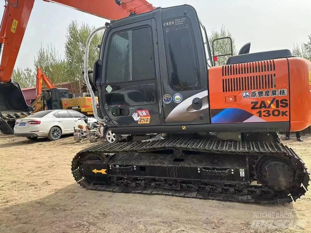 Hitachi 130 Rupsgraafmachines