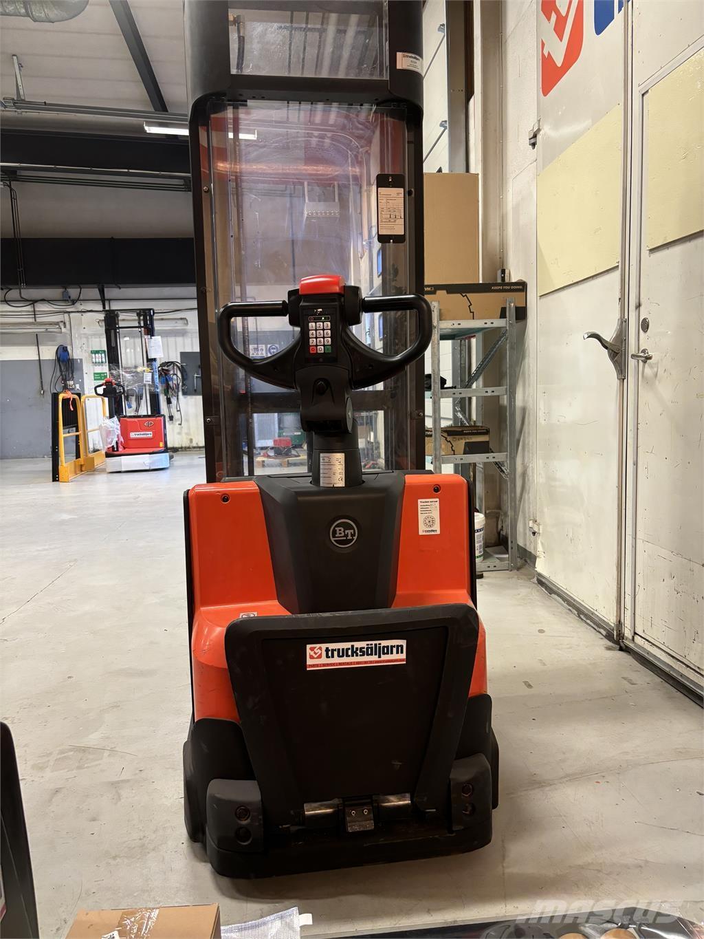 Toyota SWE120 Zelfrijdende stapelaars