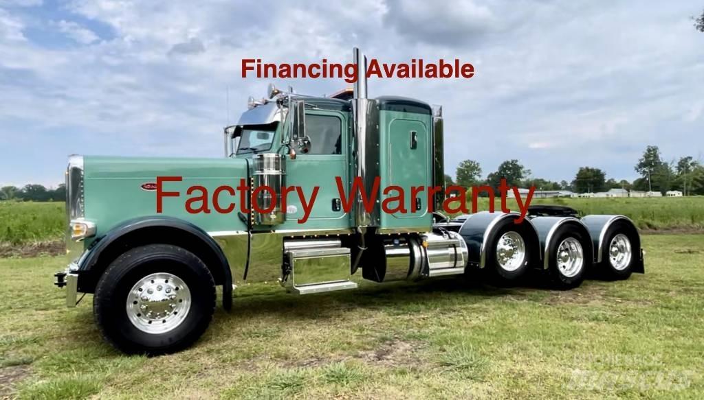 Peterbilt 389 Trekkers