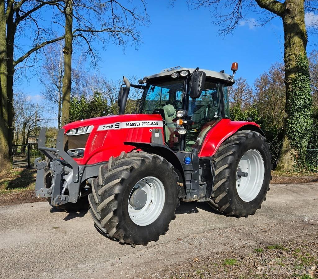 Massey Ferguson 7719 Tractoren