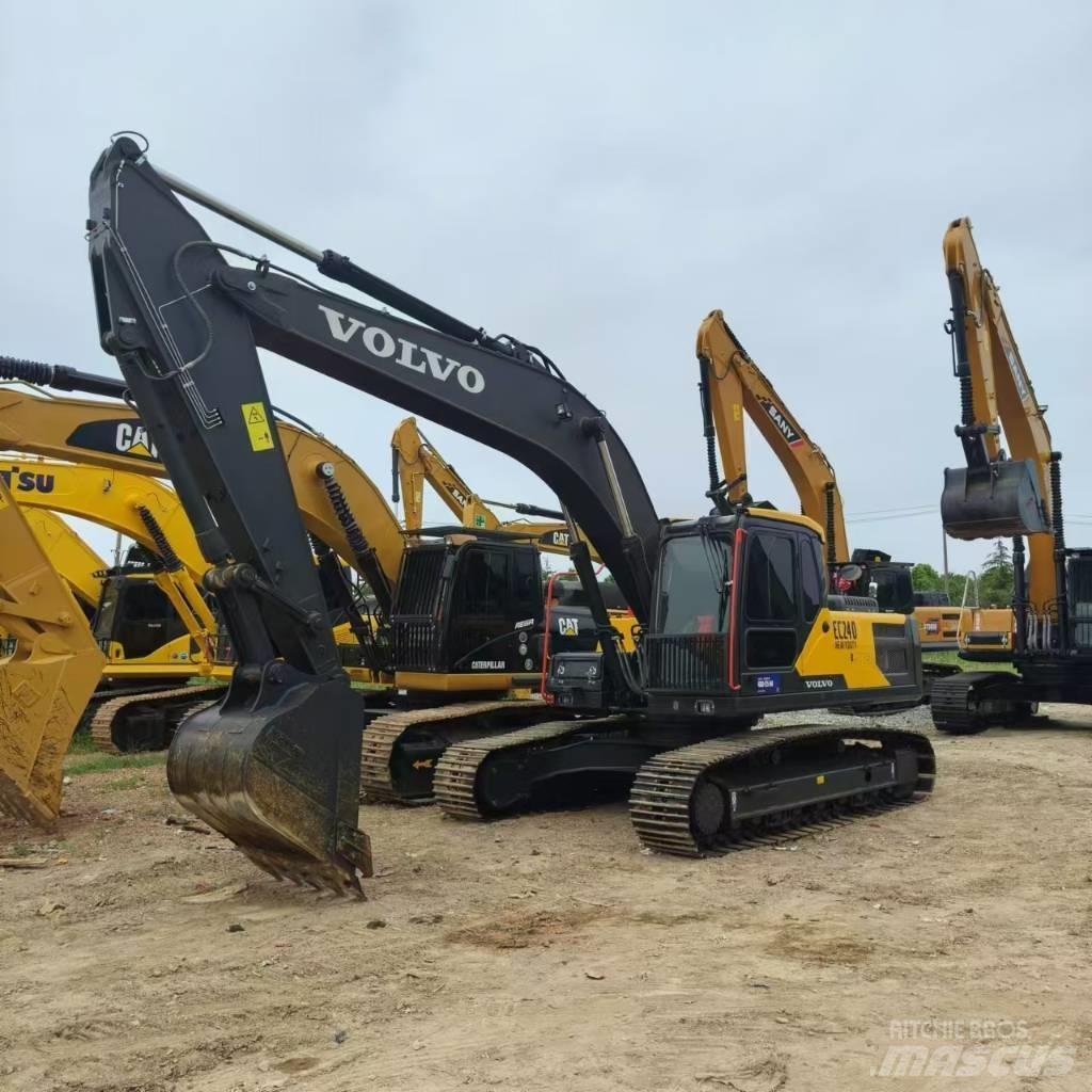 Volvo EC 240 Rupsgraafmachines