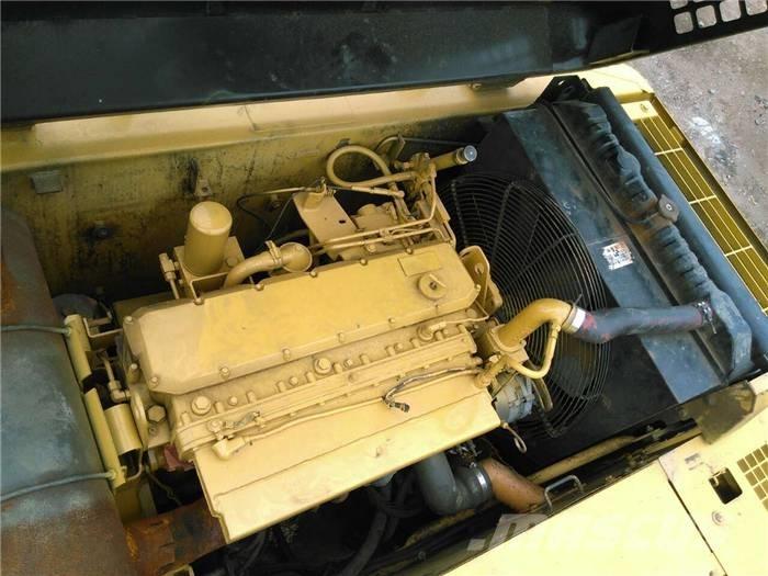 CAT 325 B Rupsgraafmachines