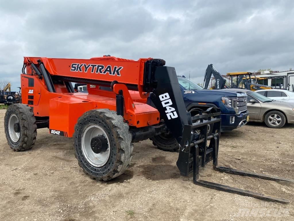 SkyTrak 8042 Verreikers