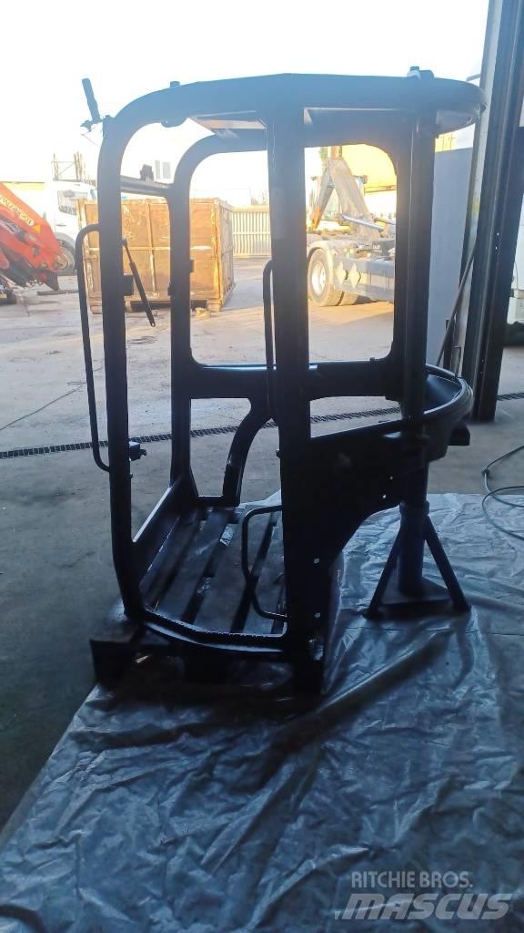 Yanmar Vio 45 Cabine en interieur