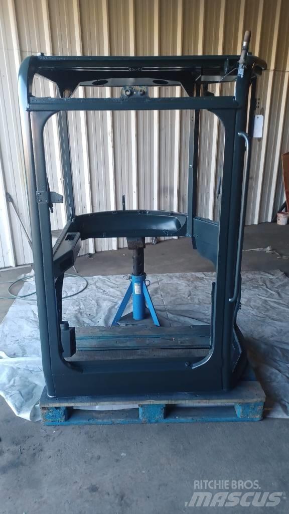 Yanmar Vio 45 Cabine en interieur