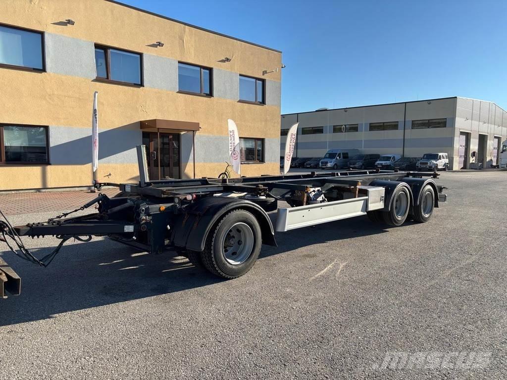 Fliegl 3-AXLE BDF Containerchassis