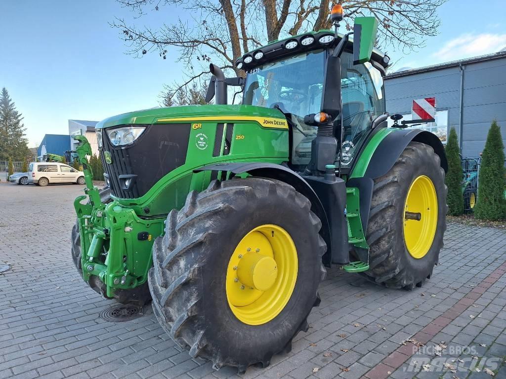 John Deere 6R250 Tractoren