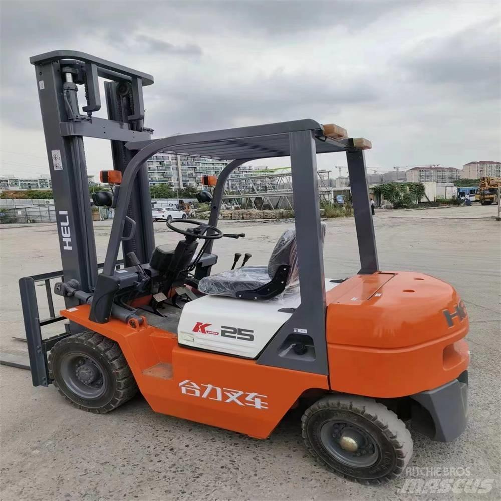 Heli CPC 25 Diesel heftrucks