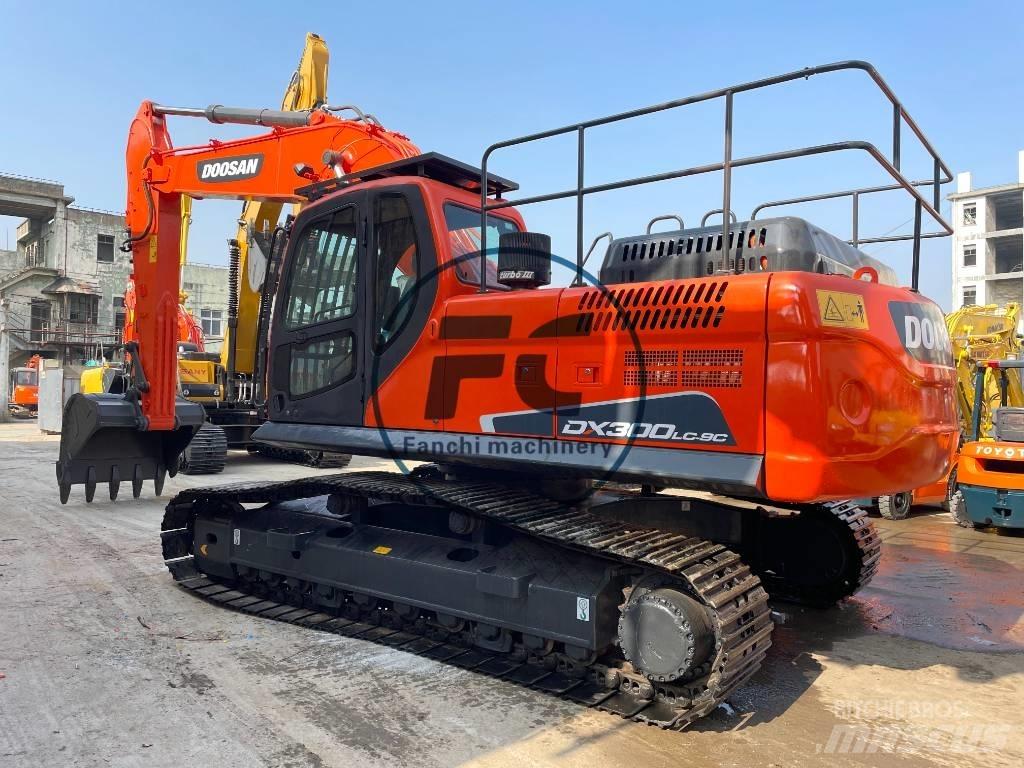 Doosan DX 300 Rupsgraafmachines
