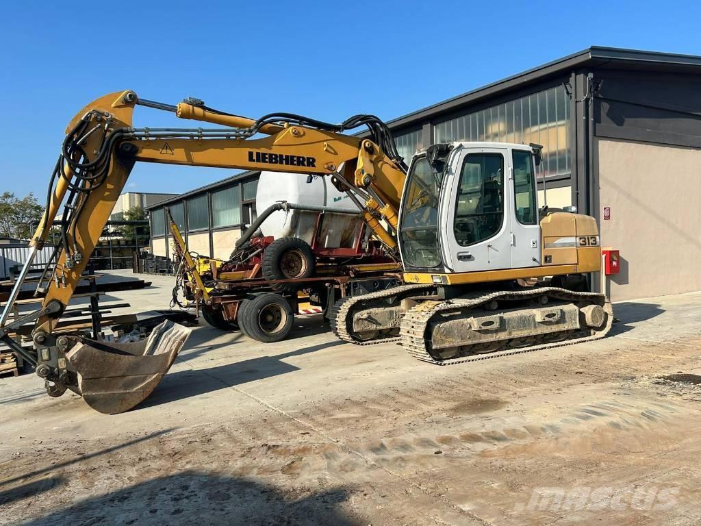 Liebherr R 313 Rupsgraafmachines