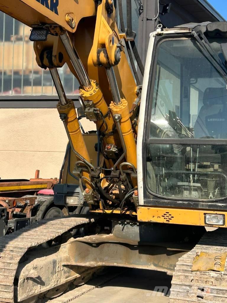 Liebherr R 313 Rupsgraafmachines