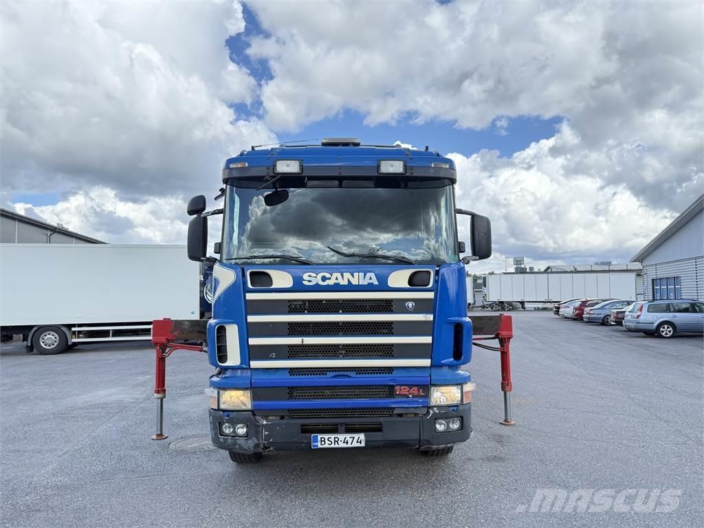 Scania R124 6X2 Vlakke laadvloer met kraan