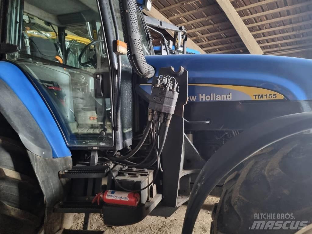 New Holland TM 155 Tractoren