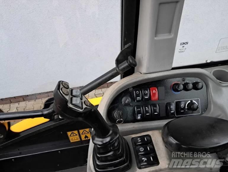 JCB TM 320 S Verreikers voor landbouw