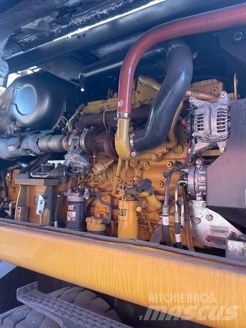 CAT M3026 MH Sorteer / afvalscheidings machines