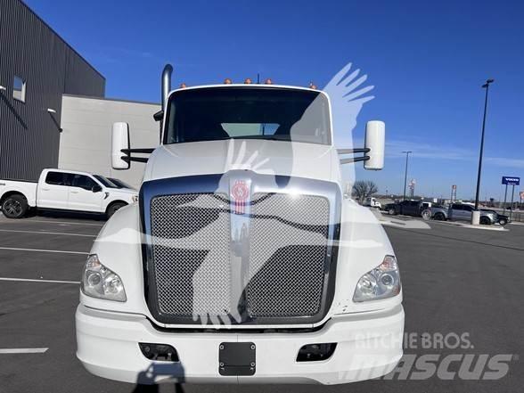 Kenworth T680 Trekkers
