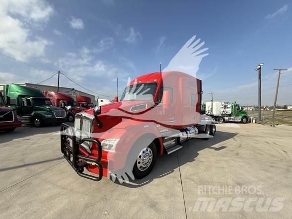 Kenworth T880 Trekkers