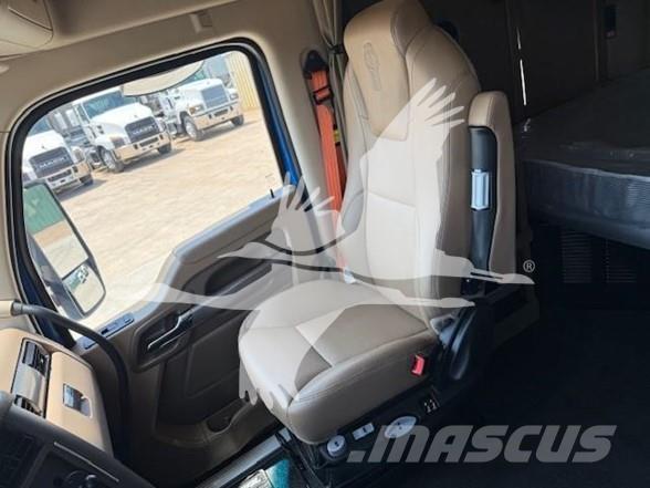 Kenworth T880 Trekkers