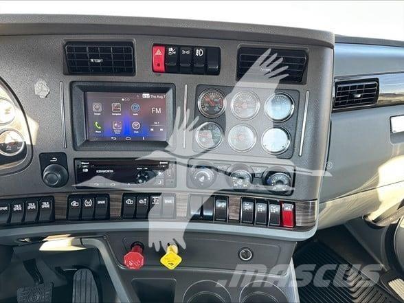 Kenworth T880 Trekkers