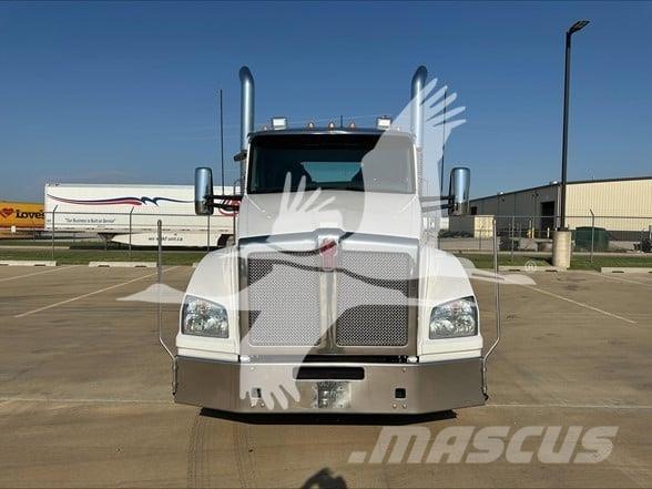 Kenworth T880 Trekkers