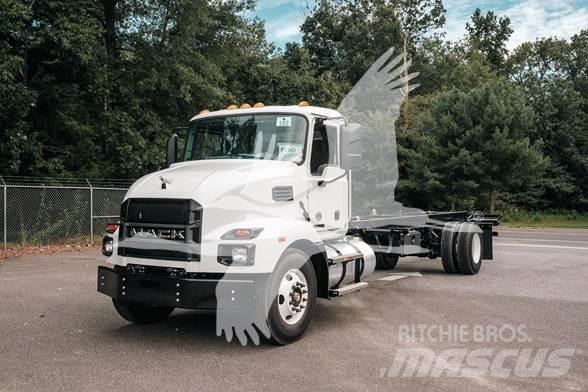 Mack MD6 Chassis met cabine