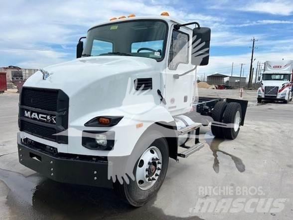 Mack MD6 Chassis met cabine