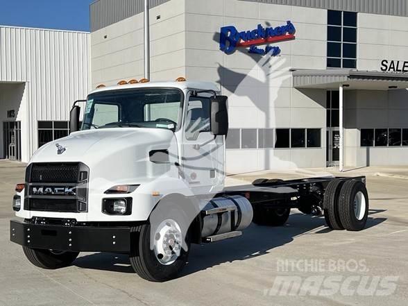 Mack MD6 Chassis met cabine