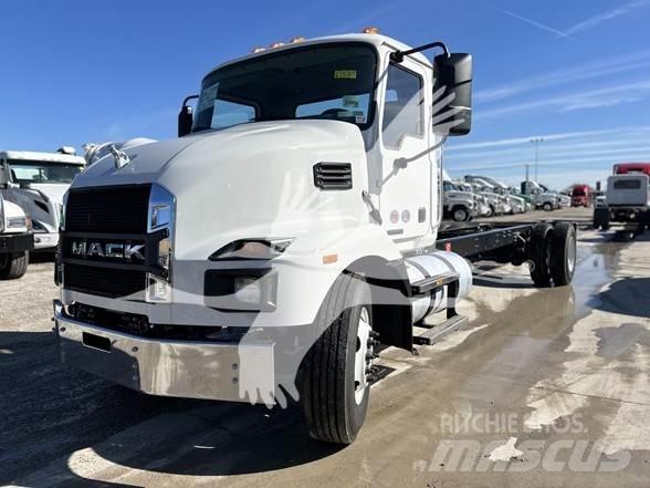 Mack MD6 Chassis met cabine