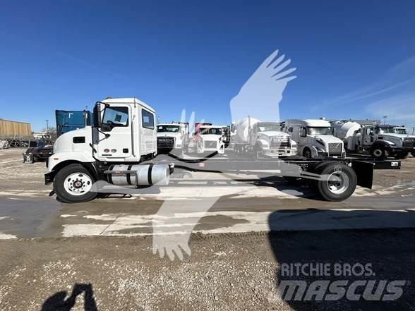 Mack MD6 Chassis met cabine