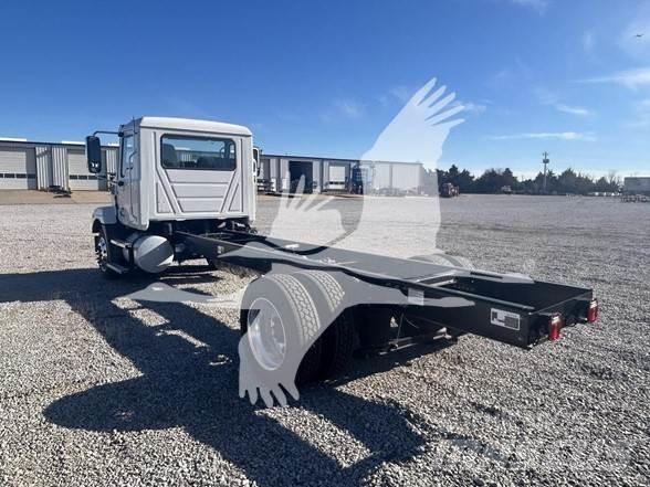 Mack MD6 Chassis met cabine