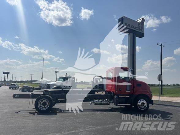 Mack MD6 Chassis met cabine