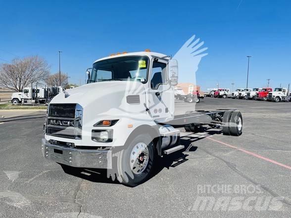 Mack MD6 Chassis met cabine