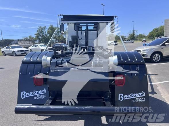 Mack MD7 Bouw - Overige