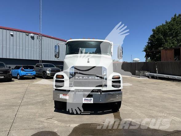 Mack MD7 Bouw - Overige