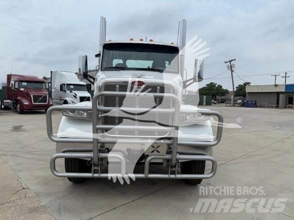 Peterbilt 567 Trekkers