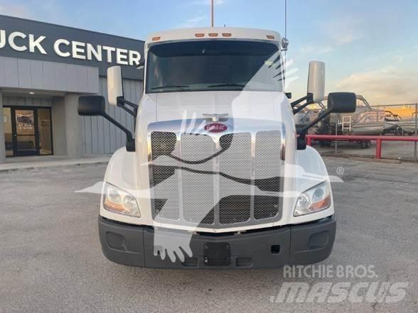 Peterbilt 579 Trekkers