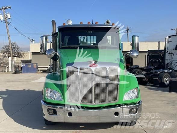 Peterbilt 579 Trekkers