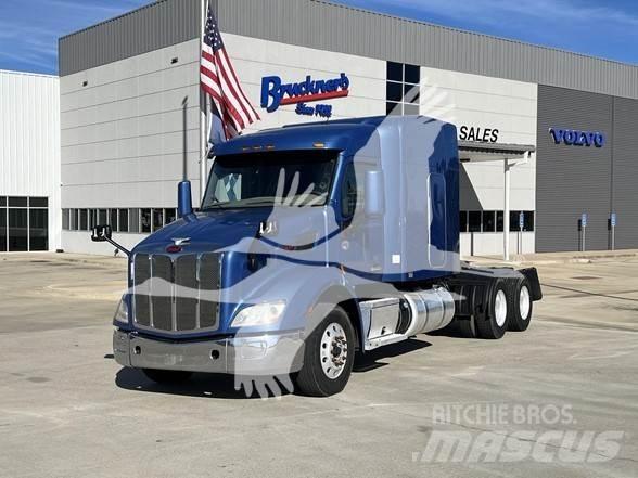 Peterbilt 579 Trekkers