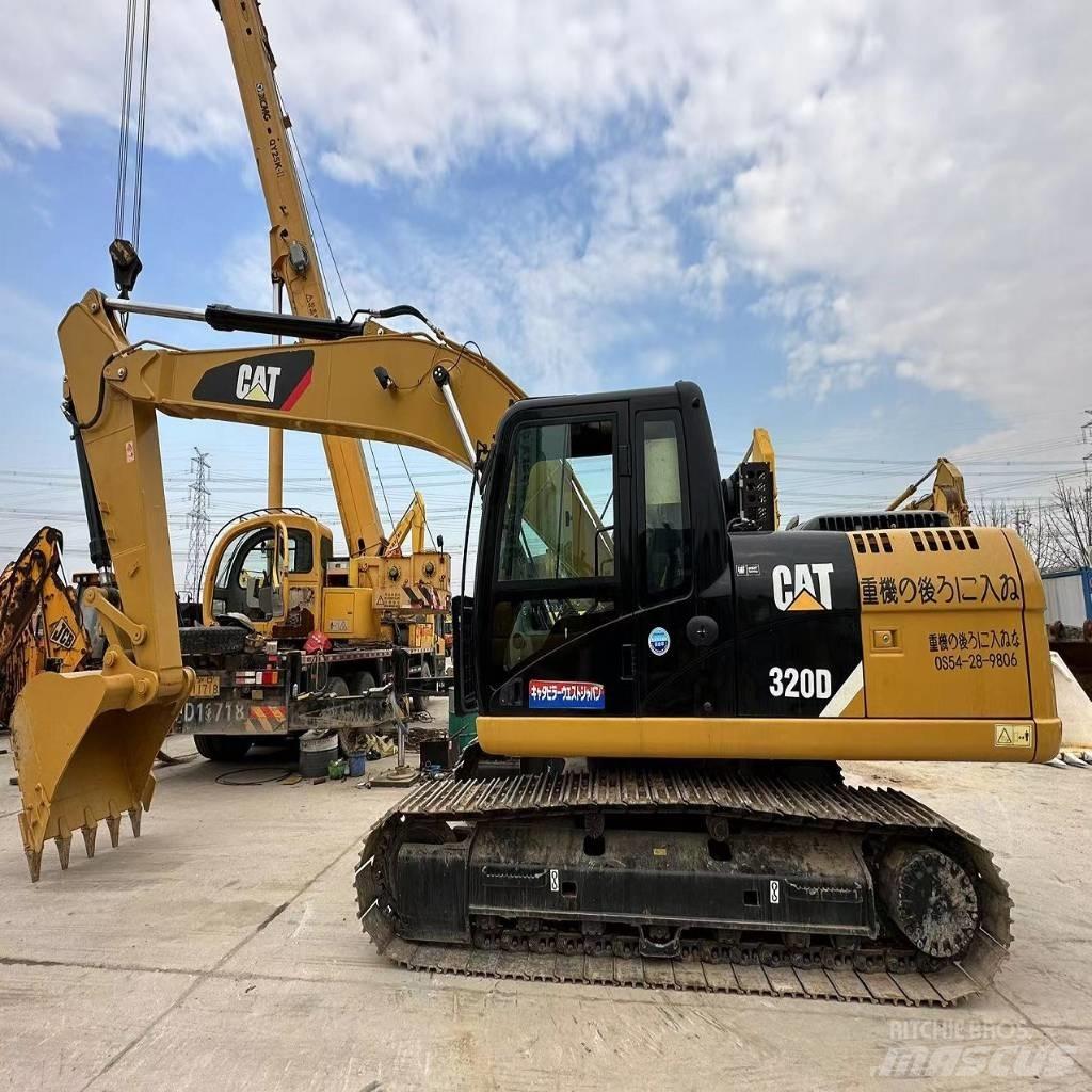 CAT 320 D Rupsgraafmachines