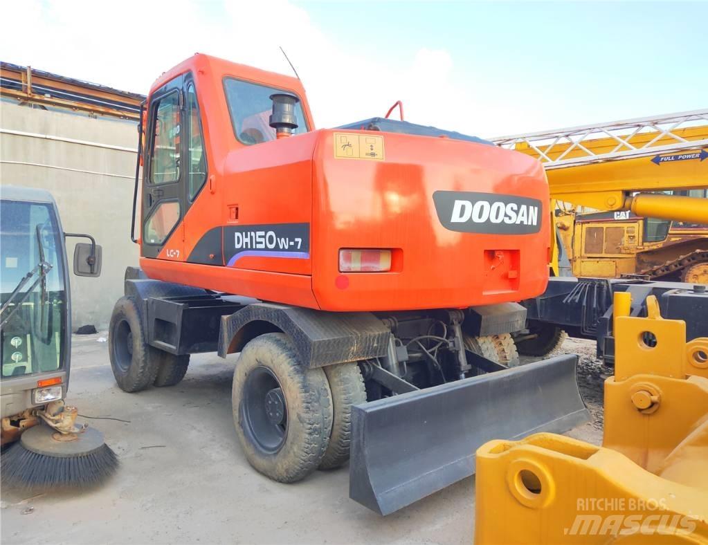 Doosan DH150W Wielgraafmachines
