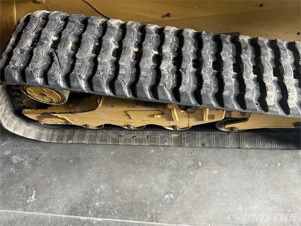CAT 259D3 Schrankladers