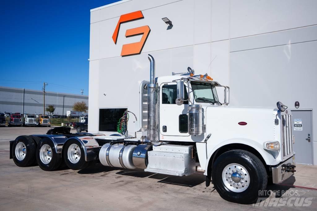Peterbilt 388 Trekkers