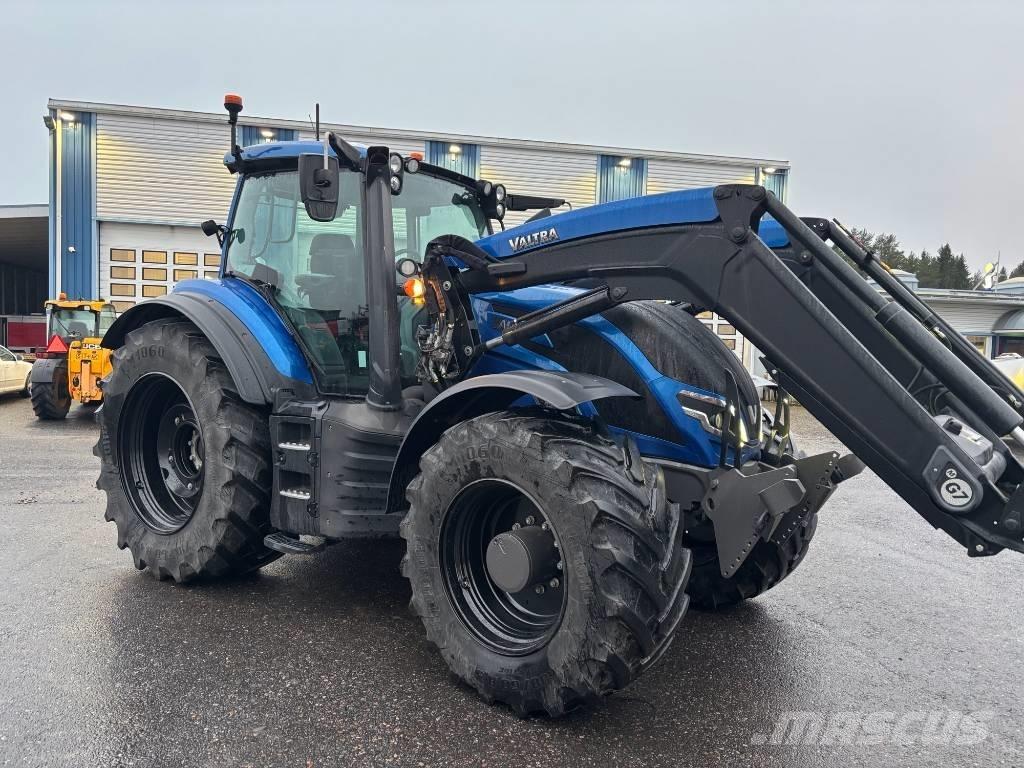 Valtra T 235 Direct Tractoren