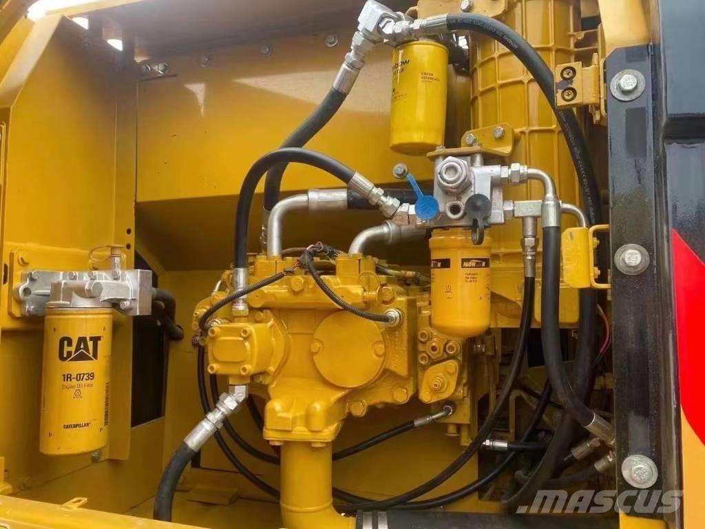 CAT 320d Rupsgraafmachines