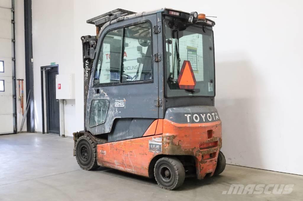 Toyota 8 FBMT 25 Elektrische heftrucks