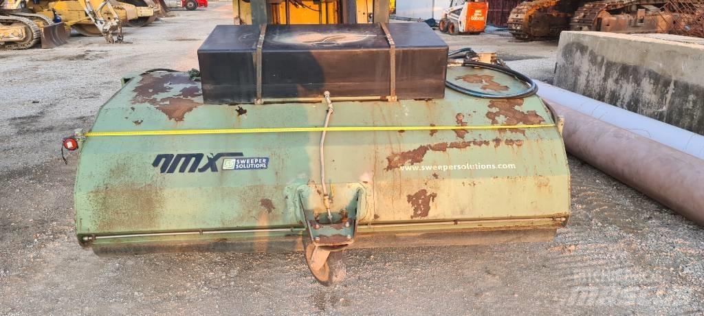 DATUM DMX-240 Veegmachines