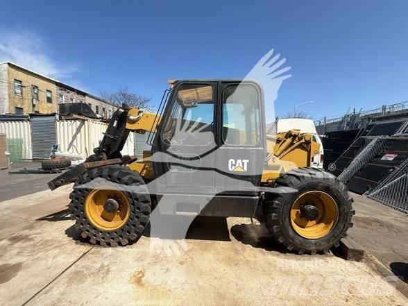 CAT TH82 Verreikers