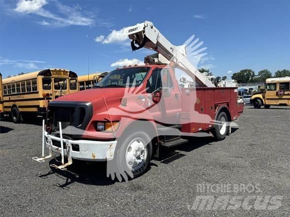 Ford F750 Auto hoogwerkers