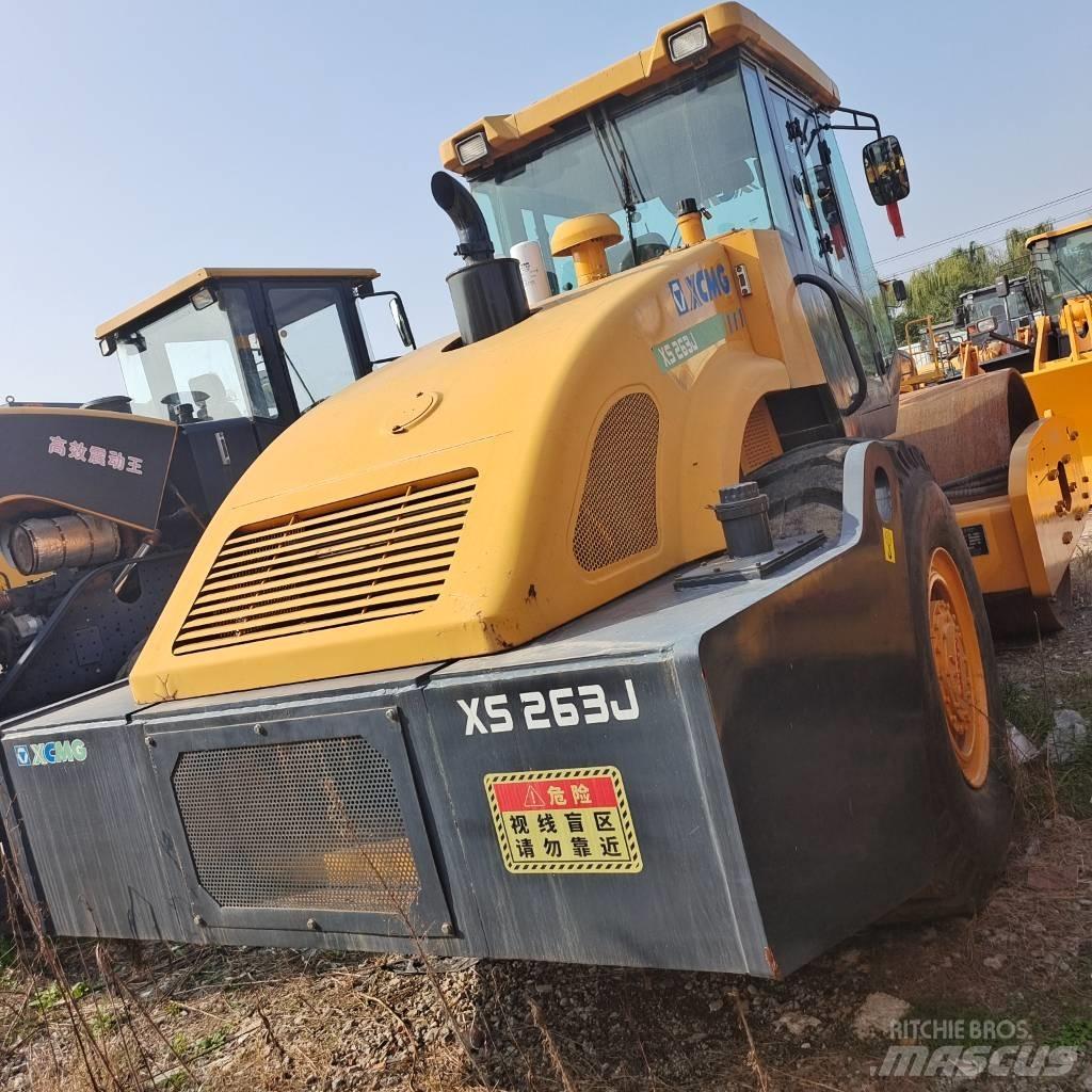 XCMG XS 263 J Trilrolwalsen