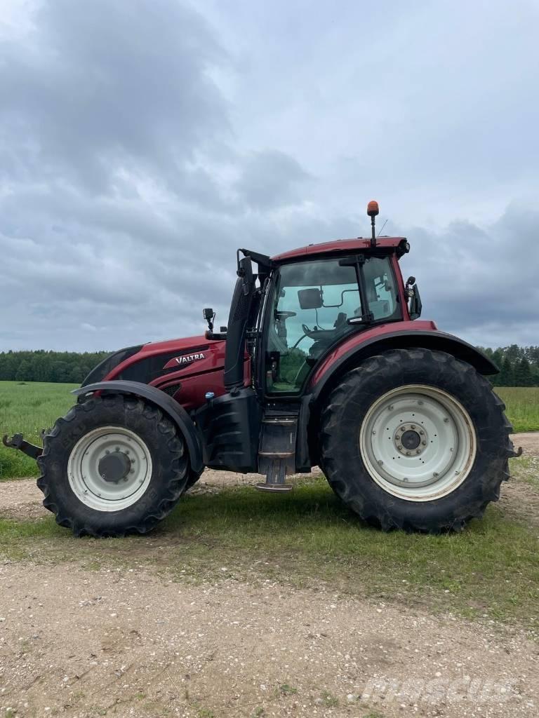 Valtra T 234 V Tractoren